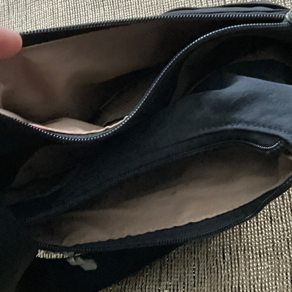 Baggallini Black Nylon Crossbody Bag, Great condition! - Picture 4 of 5